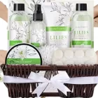 body and earth gift set lavender